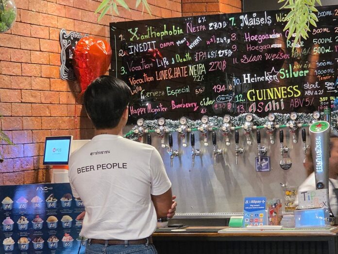 Thailanda permite turiștilor să cumpere alcool în timpul sărbătorilor. Schimbarea va avea loc înainte de 11 mai