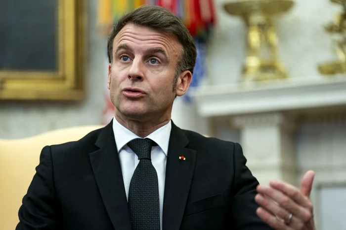 Macron intervine după conflictul dintre Zelenski și Trump, apelând la calm și sprijin pentru Ucraina
