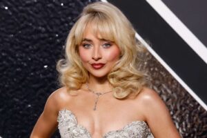 Cine este noul iubit al Sabrinei Carpenter? Cântăreața a fost surprinsă alături de un bărbat misterios, după ultimul său concert în Paris