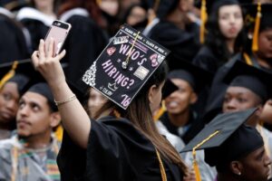 Cea mai educată generație: Millennials au cel puțin o diplomă de licență, dar au și cele mai mari datorii pentru studii