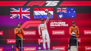 Max Verstappen câștigă la limită Marele Premiu al Japoniei. Cum a fost cursa pentru Norris și Piastri