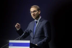 USR o înlocuiește cu forța pe Elena Lasconi. Dominic Fritz este noul reprezentant