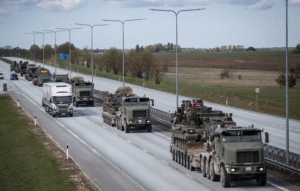 Militarii aliați au pornit spre Europa de Est pentru a simula apărarea de un atac al Rusiei. În mai și iunie, NATO desfășoară manevre în România
