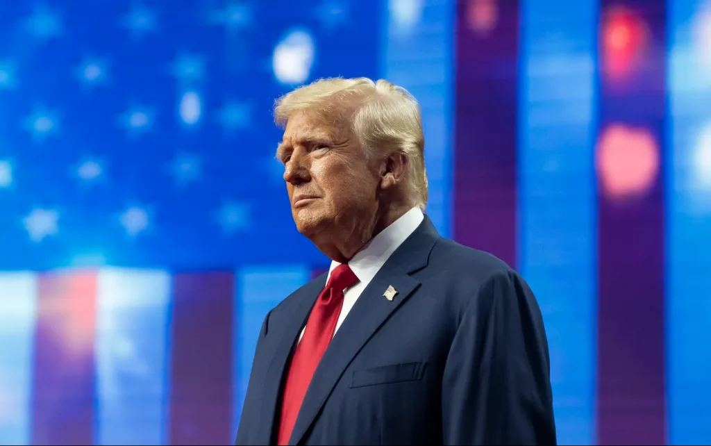 Canada se baricadează împotriva lui Trump și anunță o nouă direcție politică: „Încearcă să ne distrugă pentru a ne deține”