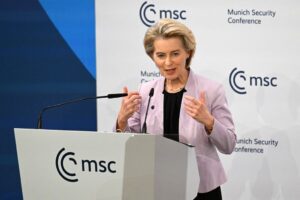 Războiul taxelor între SUA și UE a ajuns în faza critică. Ursula von der Leyen a propus taxe reciproce nule pentru produsele industriale