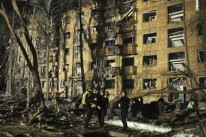 Rusia a lansat un atac cu dronă în Pavlohrad: Trei civili au fost uciși, inclusiv un copil. Trimisul lui Trump, Steve Witkoff, se întâlnește astăzi cu Putin