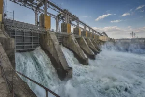 Ilie Bolojan spune că economia a intrat în stagnare. Cristian Hostiuc: Să vindem din Hidroelectrica și Romgaz către bănci și fonduri americane