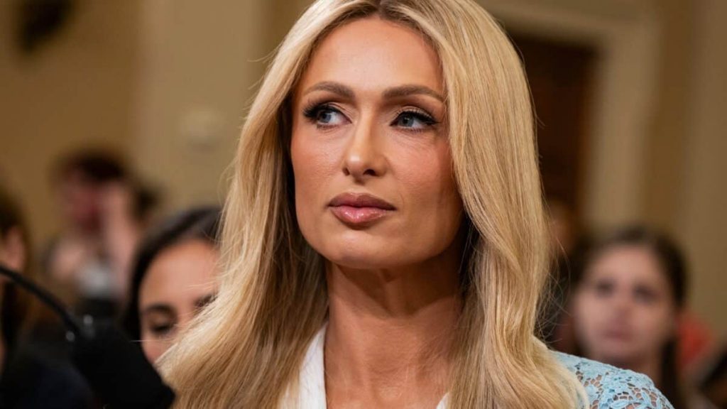 Paris Hilton vrea să „construiască următorul Disney”. Cum ADHD-ul a devenit o „superputere”