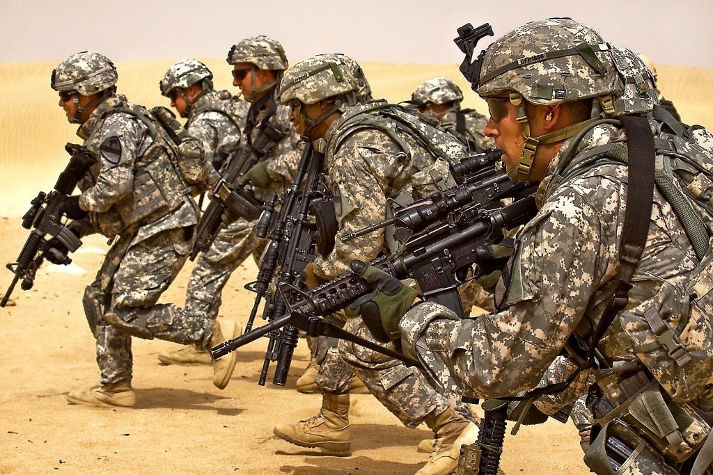 România vrea 5 miliarde de euro de la UE pentru înarmare. Consiliul a aprobat un fond de 150 de miliarde de euro pentru achiziţii militare