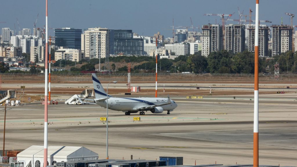 O rachetă Houthi lovește zona aeroportului din Tel Aviv. Israelul promite represalii