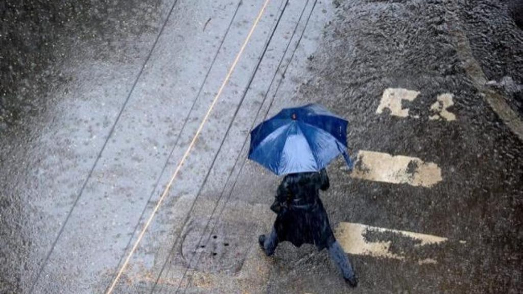 Ai parte de încă o amiază cu peste 30°C în sudul țării. Urmează o săptămână cu ploi torențiale și furtuni