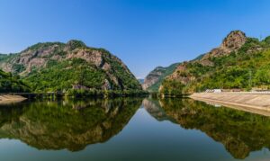 Tu cum eviți canicula din România? Traian Bădulescu, expert în turism: „Cine vrea să scape de căldură are trei variante”