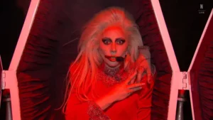 Lady Gaga a fost vedeta Netflix Tudum 2025 din Los Angeles. Cântăreața a anunțat oficial că va avea un rol în sezonul 2 al serialului „Wednesday”