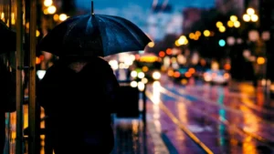 Știi de vreme? Capitala scapă de caniculă în weekend, dar nu și de ploile cu tunete