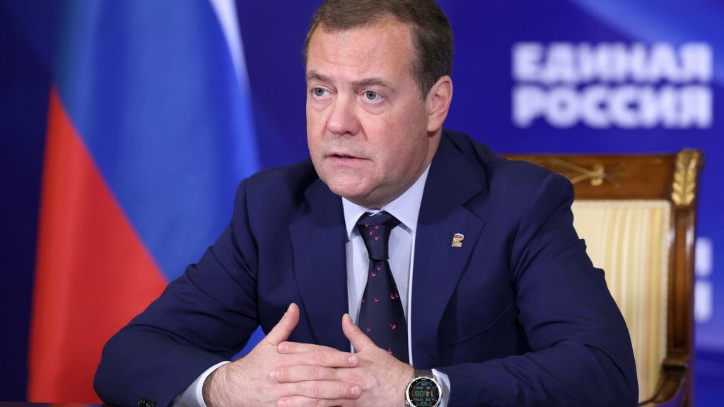 Medvedev declară că Trump a „șters pe jos” cu UE: „Nu putem decât să ne pară rău pentru europenii de rând”
