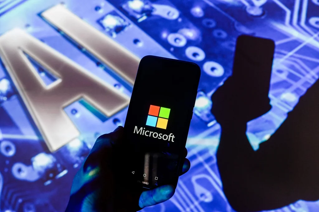 Microsoft acuză China de atacuri cibernetice masive asupra SharePoint