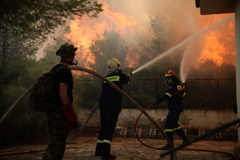 Grecia a fost lovită de 7 incendii majore în doar 4 zile. Nikos Koudunis, medic: „Nu mai există nicio zonă sigură în țară”