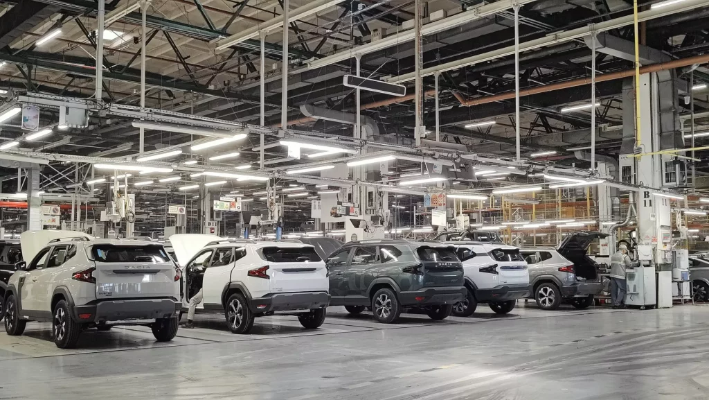 România devine una dintre cele mai atractive destinații pentru producția de automobile. Bogdan Alecu: „Există un interes foarte mare, nu doar pentru producție, cât și pentru proiectare”