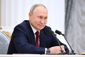 Trump a dat Rusiei 50 de zile să oprească războiul din Ucraina sau riscă sancțiuni „foarte dure”: „Putin e numai vorbe”