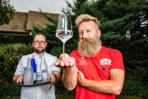 Un restaurant cu stele Michelin lansează un meniu care conține doar apă: „Dacă este servită corect, devine o experiență gastronomică”