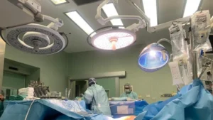 Medicii din Torino folosesc realitatea virtuală în sala de operații. Terapia prin VR este deja testată și în România