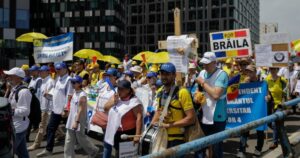 Protestele organizate de sindicatele din învățământ la sediul Ministerului Educației au intrat în a patra săptămână