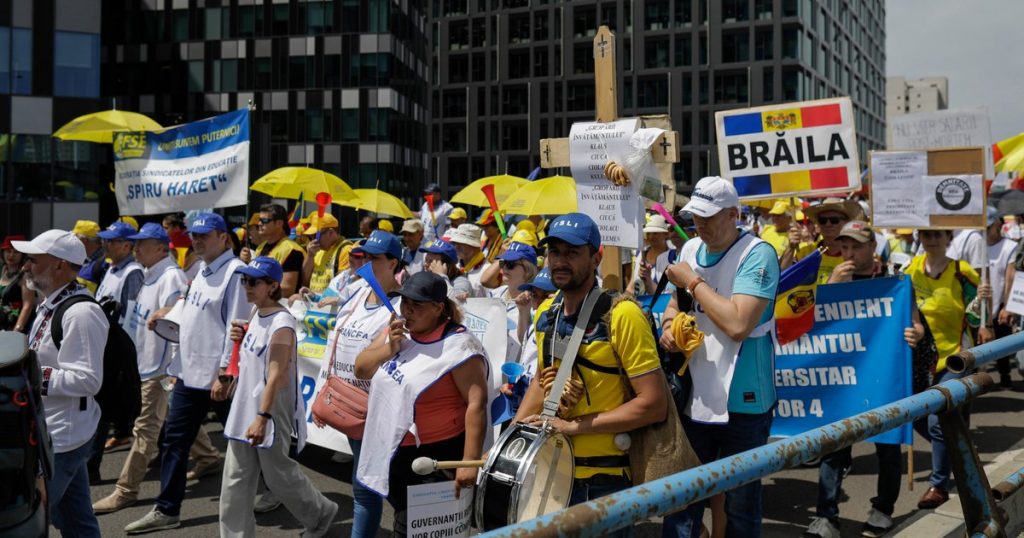 Protestele organizate de sindicatele din învățământ la sediul Ministerului Educației au intrat în a patra săptămână