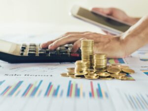 Scandalul Pilonului II a trezit interesul multor români. Cristian Hostiuc: „Cei care administrează banii câștigă. Ei primesc un anumit procent din sumă”